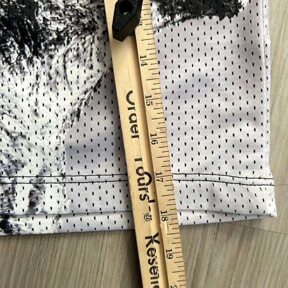 GODZILLA x KONG New Empire Rucking Fotten Limited Edition Print Men Shorts Sz M - Picture 8 of 10